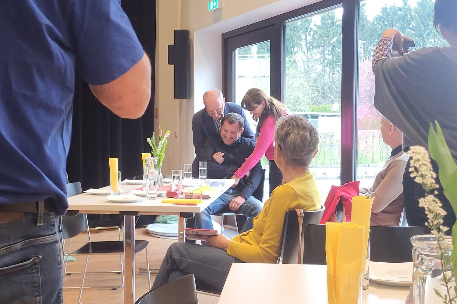 Erste Hilfe / Anna Gruber-Schreiner beim Begegnungsnachmittag der Senioren